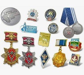 нагрудные знаки и ордена